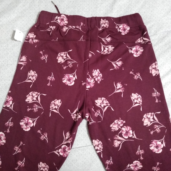 Sweat Shirt Joggers Set - Picture 5 of 9